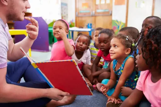 Como a Educação e o Compartilhamento de Conhecimento Transformam Vidas